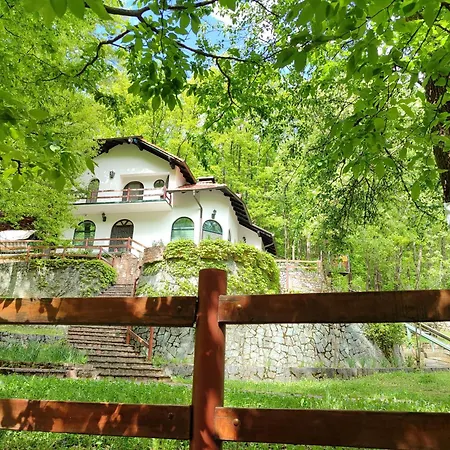 Kuca Za Odmor Lisine