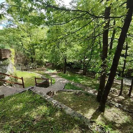 Holiday home Kuca Za Odmor Lisine